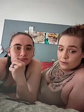 AndHerXO online show from 03-22-26, 04:19