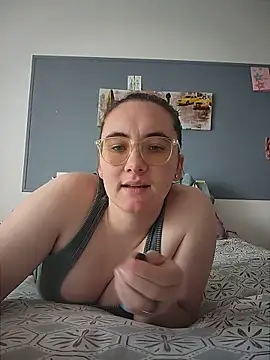 Snapshot of AndHerXO chatting on 06-09-26, 11:55 AndHerXO online show from 06-09-26, 11:55