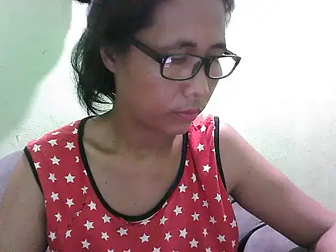 Snapshot of HotLadyPinay32 chatting on 05-01-26, 10:20 HotLadyPinay32 online show from 05-01-26, 10:20