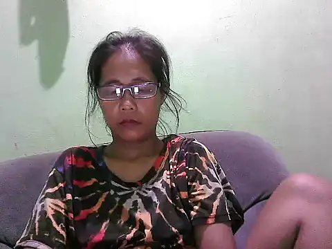 HotLadyPinay32 online show from 04-08-26, 12:39