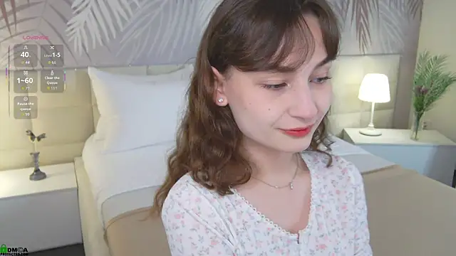 LolaPrise online show from 09-16-25, 01:39