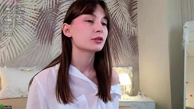 LolaPrise online show from 10-20-25, 01:51