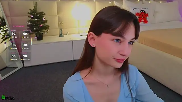 LolaPrise online show from 12-21-25, 01:41