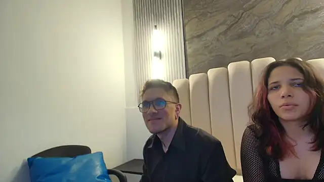 Snapshot of RavenandCody chatting on 10-22-25, 03:39 RavenandCody online show from 10-22-25, 03:39