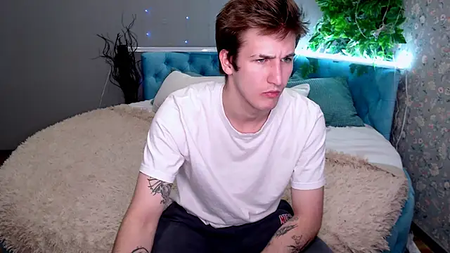 KiskaKurt online show from 09-23-25, 08:05