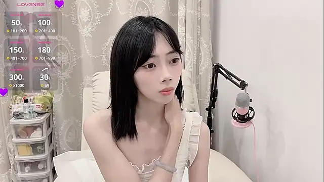 tuantuanle online show from 04-15-26, 03:38