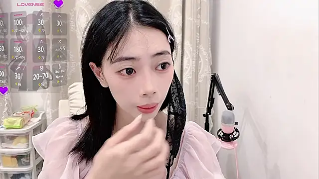 tuantuanle online show from 06-01-26, 04:17