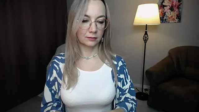 Ava Elior online show from 10-19-25, 05:54