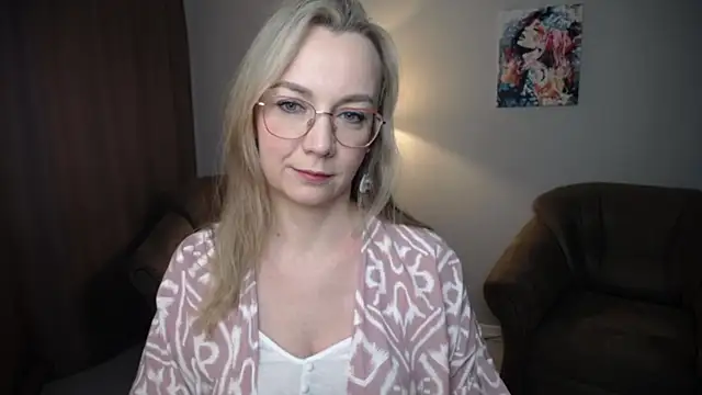 Snapshot of Ava_Elior chatting on 05-26-26, 11:08 Ava Elior online show from 05-26-26, 11:08