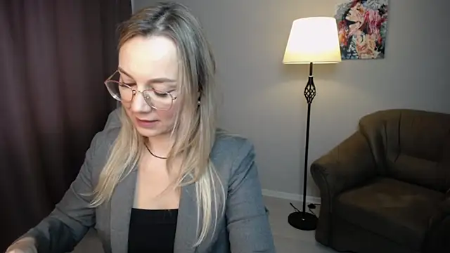 Ava Elior online show from 10-14-25, 09:43