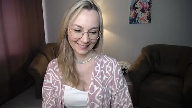 Snapshot of Ava_Elior chatting on 06-30-26, 11:32 Ava Elior online show from 06-30-26, 11:32