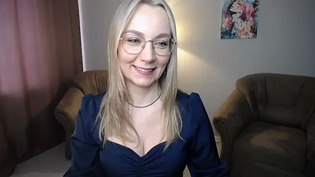 Snapshot of Ava_Elior chatting on 05-15-26, 11:19 Ava Elior online show from 05-15-26, 11:19