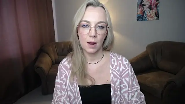 Snapshot of Ava_Elior chatting on 07-19-26, 12:13 Ava Elior online show from 07-19-26, 12:13