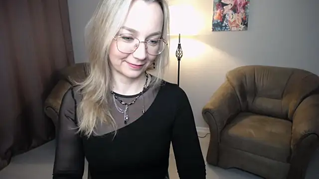 Snapshot of Ava_Elior chatting on 04-22-26, 12:23 Ava Elior online show from 04-22-26, 12:23