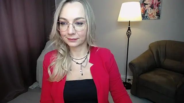 Ava Elior online show from 10-15-25, 09:39