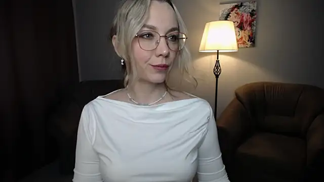 Ava Elior online show from 04-07-26, 11:34