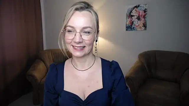 Snapshot of Ava_Elior chatting on 06-17-26, 10:58 Ava Elior online show from 06-17-26, 10:58