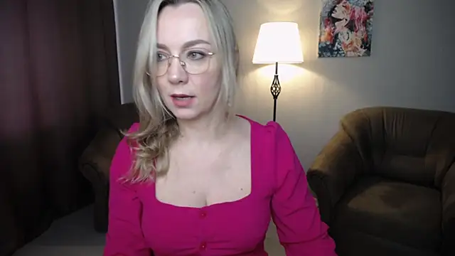 Snapshot of Ava_Elior chatting on 05-05-26, 10:07 Ava Elior online show from 05-05-26, 10:07