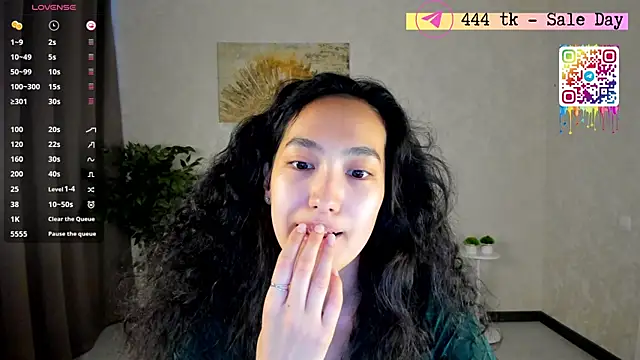 Snapshot of FlirtyAura chatting on 05-21-26, 03:48 FlirtyAura online show from 05-21-26, 03:48