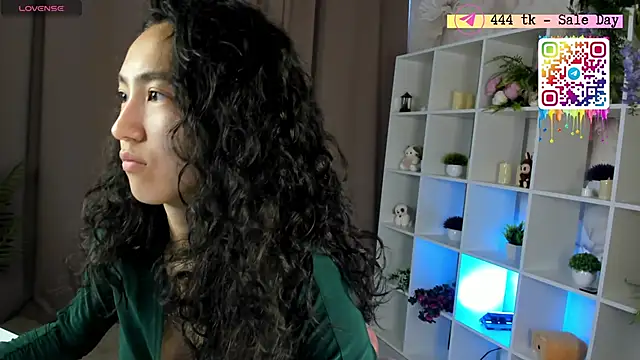Snapshot of FlirtyAura chatting on 05-28-26, 03:36 FlirtyAura online show from 05-28-26, 03:36