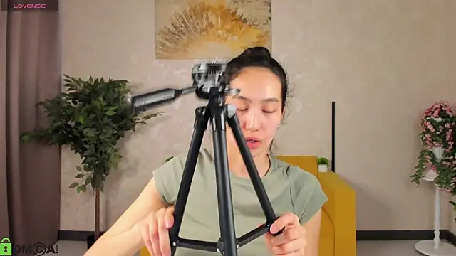 FlirtyAura online show from 04-02-26, 03:46