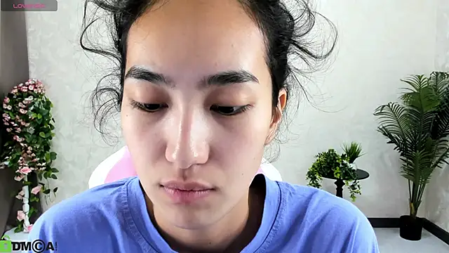 FlirtyAura online show from 10-21-25, 02:00