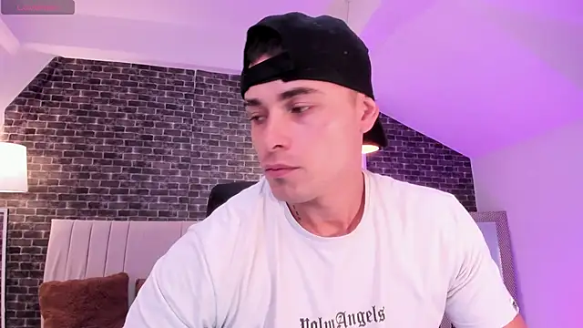 connorsmiith online show from 02-06-26, 04:03