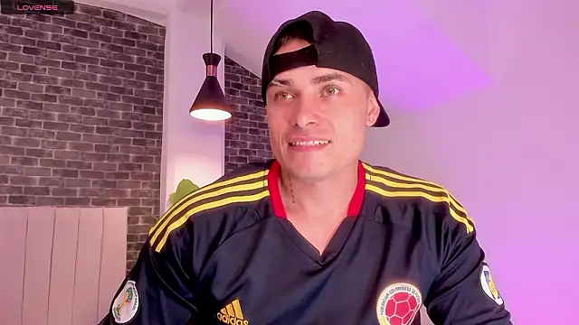 connorsmiith online show from 03-11-26, 03:50