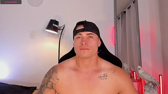 Snapshot of connorsmiith chatting on 05-23-26, 10:31 connorsmiith online show from 05-23-26, 10:31