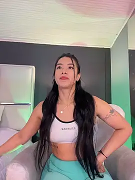 Snapshot of BellaFernandez__ chatting on 11-22-25, 12:48 BellaFernandez online show from 11-22-25, 12:48