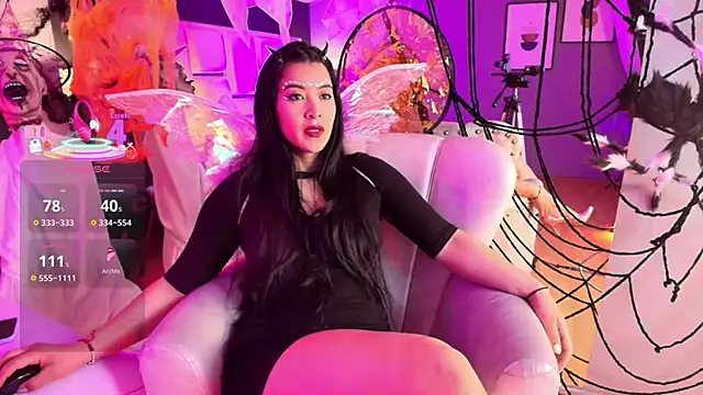 Snapshot of BellaFernandez__ chatting on 10-31-25, 12:13 BellaFernandez online show from 10-31-25, 12:13