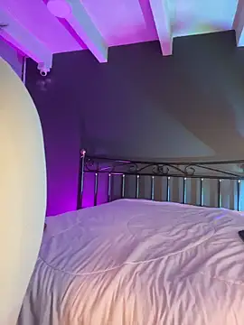 BellaFernandez   online show from 03-29-26, 11:56