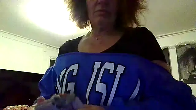 RubyyRosee online show from 12-16-25, 02:54