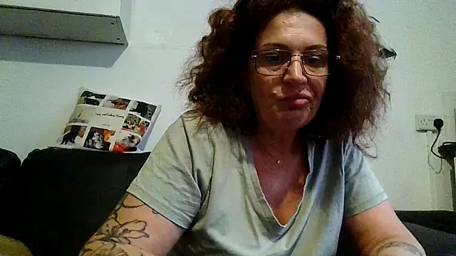 Snapshot of RubyyRosee chatting on 05-27-26, 05:15 RubyyRosee online show from 05-27-26, 05:15