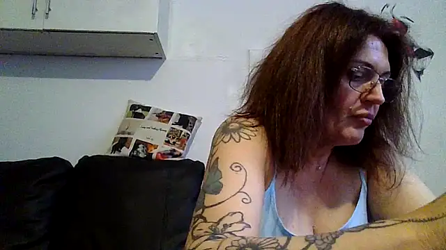 Snapshot of RubyyRosee chatting on 05-16-26, 01:43 RubyyRosee online show from 05-16-26, 01:43