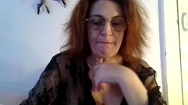 RubyyRosee online show from 11-28-25, 01:33