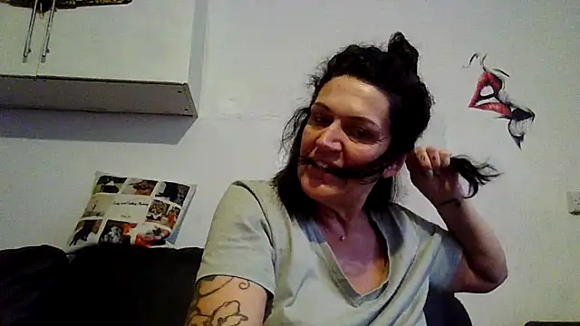 Snapshot of RubyyRosee chatting on 06-09-26, 05:41 RubyyRosee online show from 06-09-26, 05:41