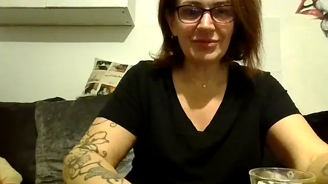 RubyyRosee online show from 12-02-25, 06:37