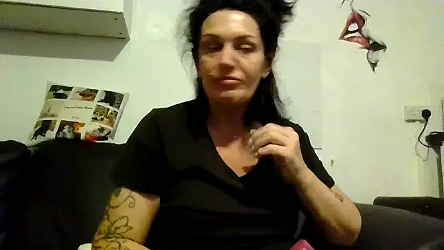 Snapshot of RubyyRosee chatting on 06-02-26, 05:18 RubyyRosee online show from 06-02-26, 05:18