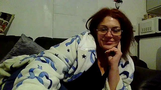 RubyyRosee online show from 04-16-26, 05:19