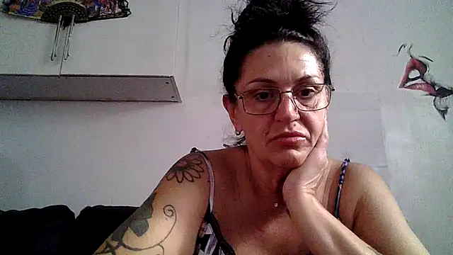 RubyyRosee online show from 07-01-26, 05:41