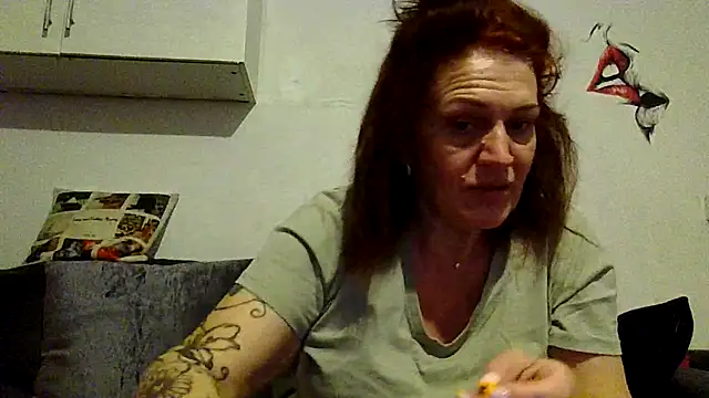 RubyyRosee online show from 04-11-26, 05:59