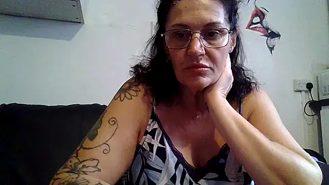 RubyyRosee online show from 07-02-26, 06:19