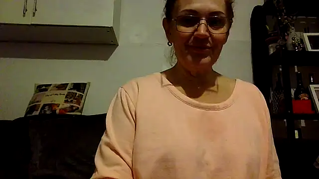 RubyyRosee online show from 12-20-25, 06:27