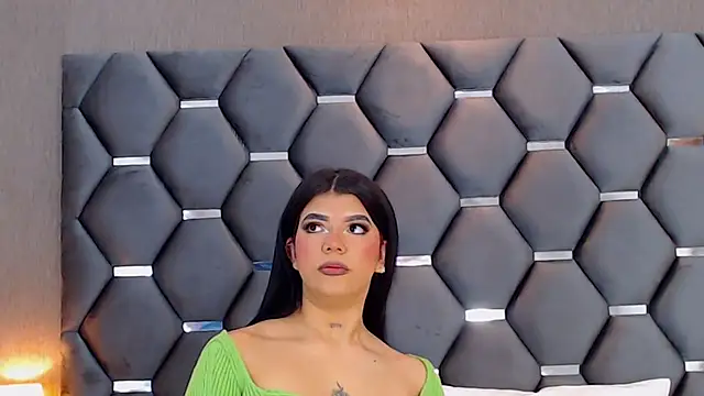 MelodyCarsson online show from 12-21-25, 12:29