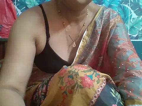 Snapshot of Marathi_q4een01 chatting on 04-19-26, 06:14 Marathi q4een01 online show from 04-19-26, 06:14