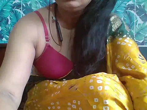 Snapshot of Marathi_q4een01 chatting on 05-05-26, 03:53 Marathi q4een01 online show from 05-05-26, 03:53