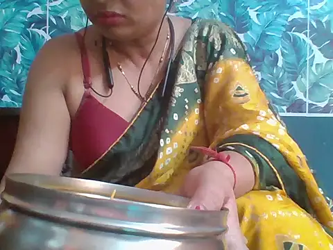 Snapshot of Marathi_q4een01 chatting on 04-20-26, 04:15 Marathi q4een01 online show from 04-20-26, 04:15