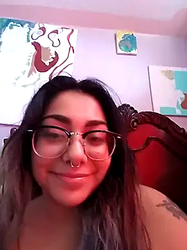 Snapshot of Lovelyrainn chatting on 09-20-25, 04:12 Lovelyrainn online show from 09-20-25, 04:12