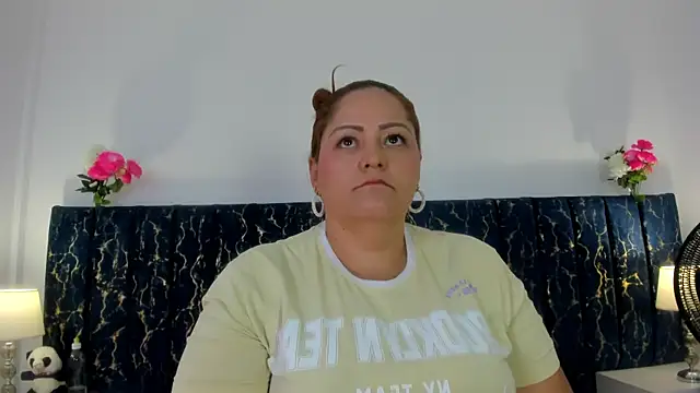 Snapshot of katte_landerr chatting on 05-22-26, 01:09 katte landerr online show from 05-22-26, 01:09